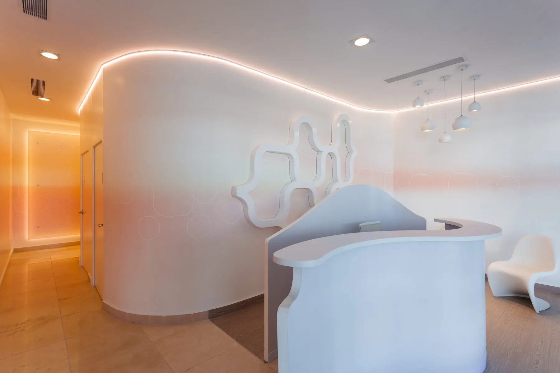 Dermic Dermatology Clinic — imagen 12