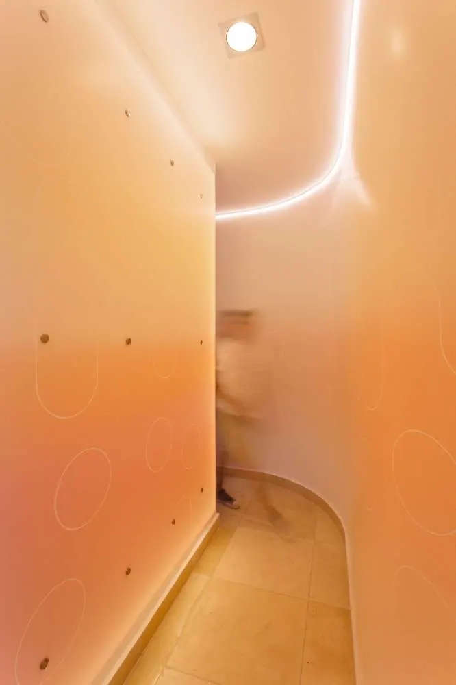 Dermic Dermatology Clinic — imagen 8
