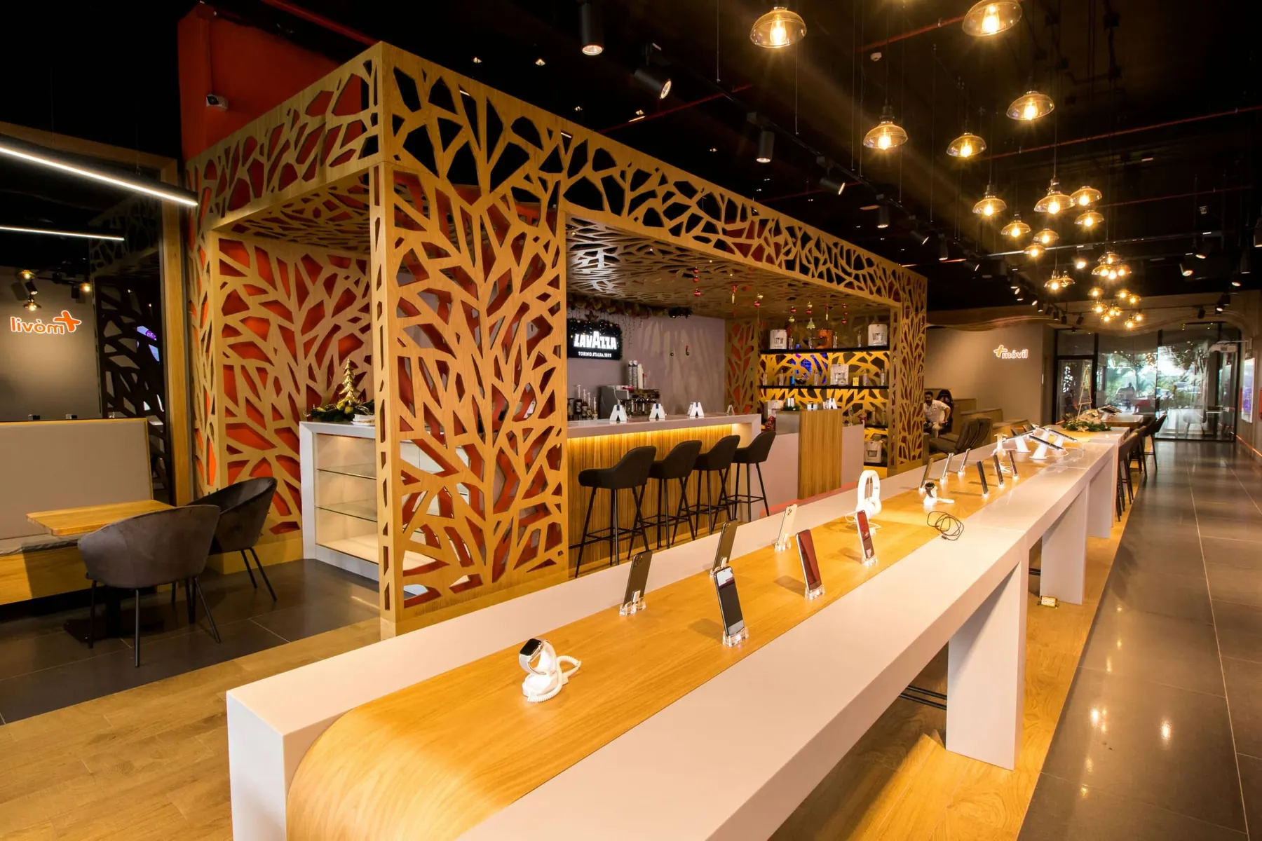 C&W — imagen 7