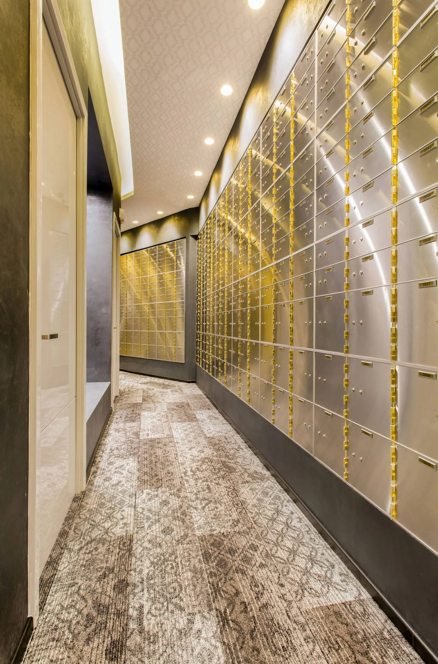 Panama Vaults — imagen 2