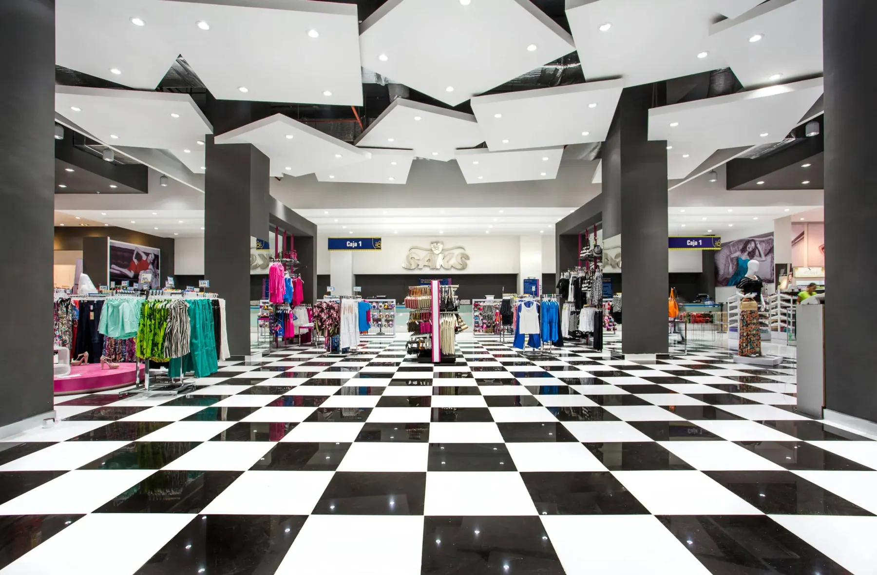 Saks — imagen 1